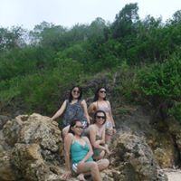 April Reyes Photo 8