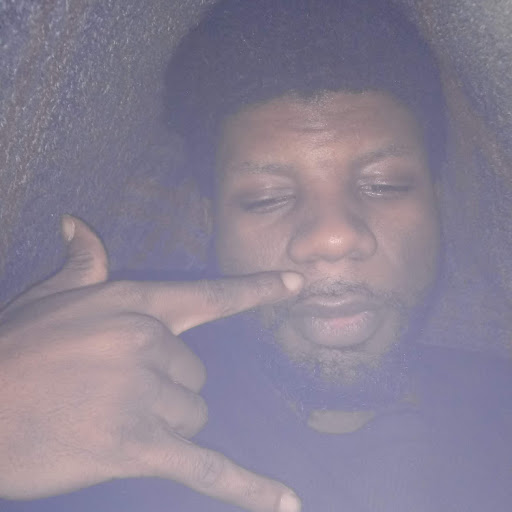 Quentin Thomas Photo 9