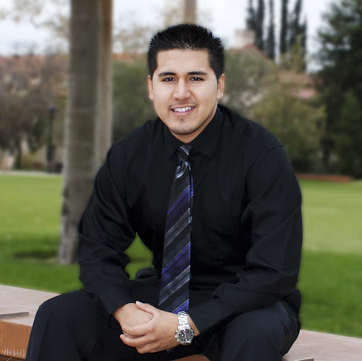 Irving Torres Photo 14