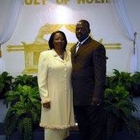 Carolyn Bradshaw Photo 6