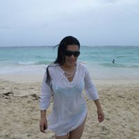 Dina Godoy Photo 4