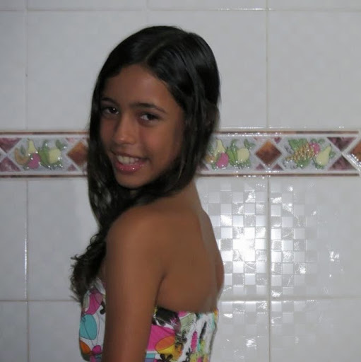 Ester Costa Photo 12