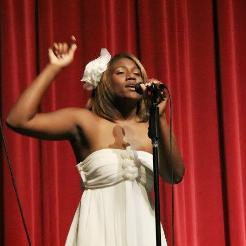 Holli Brown Photo 11