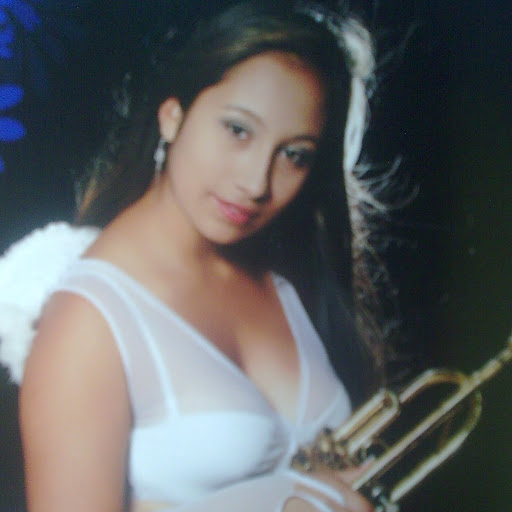 Paula Gil Photo 10