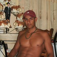 Lenny Gomez Photo 2