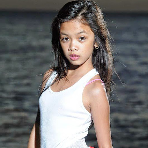 Chanel Smith Photo 15
