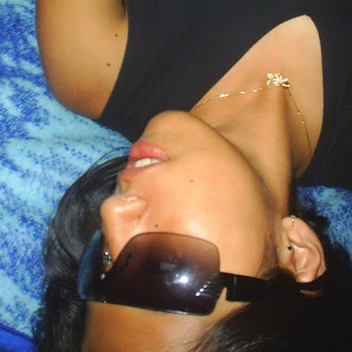 Elda Vazquez Photo 8