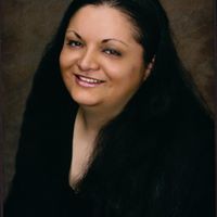 Candice Aguilar Photo 3