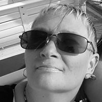 Teri Tompkins Photo 3