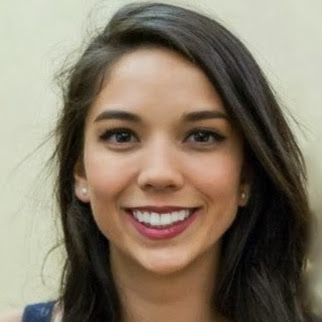 Christina Farrell Photo 13
