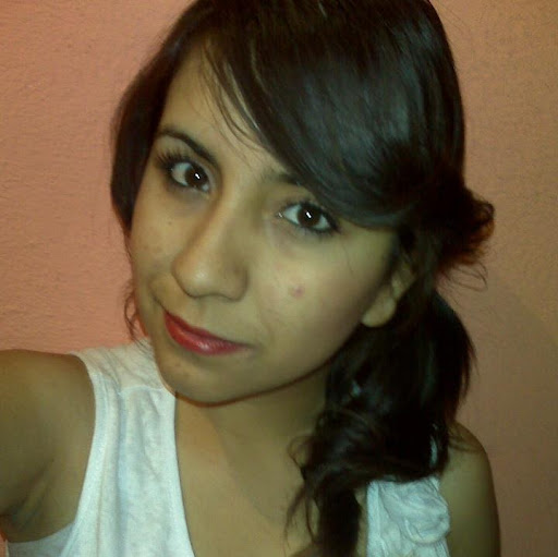 Karla Castillo Photo 10