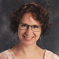 Stephanie Niles Photo 3