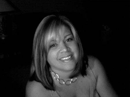 Michele Hogan Photo 18