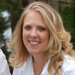 Lynette Snyder Photo 3