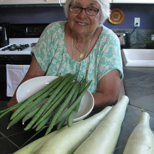 Thelma Santiago Photo 9