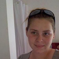 Courtney Heath Photo 4