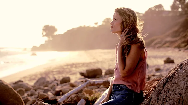 Emily Crawford Photo 20