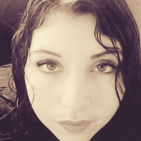 Mirna Cortes Photo 12