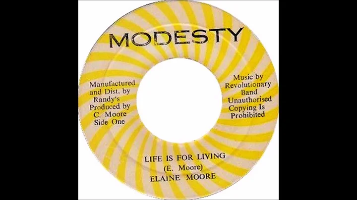 Elaine Moore Photo 34