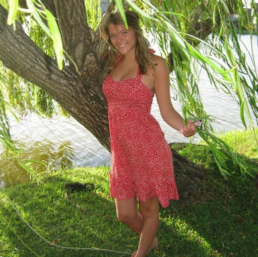 Jessie Miller Photo 16