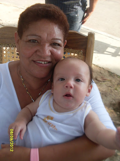 Eileen Reyes Photo 13
