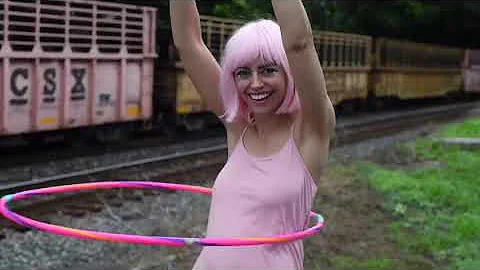 Marilyn Holly Photo 8