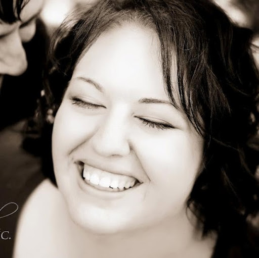 Jessica Buch Photo 9