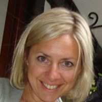 Sarah Menzies Photo 6