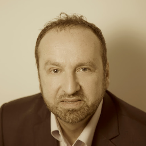 Gordon Stewart Photo 17