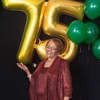 Nita Tucker Photo 6