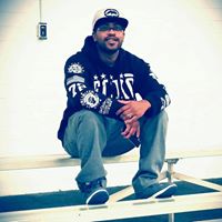 Elton Gray Photo 2