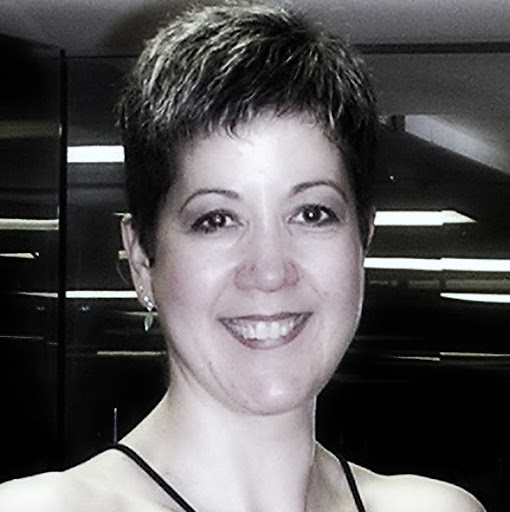 Lynda Muir Photo 9