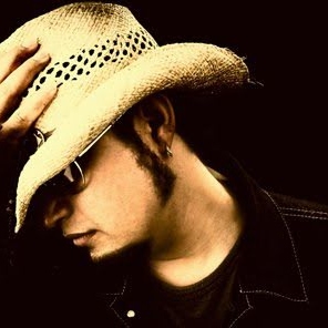 Benjamin Santana Photo 10