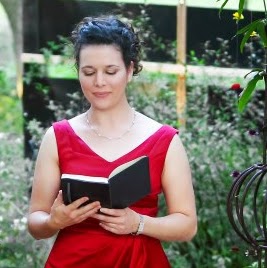Beth Gallagher Photo 16