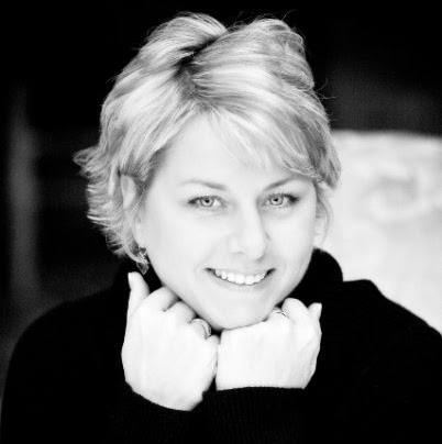 Laurie Douglas Photo 9