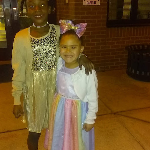 Lakisha Johnson Photo 12