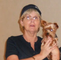 Elizabeth Oakley Photo 13