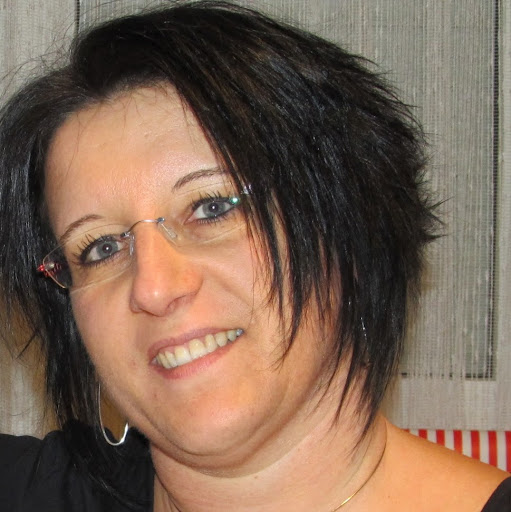 Marianne Henry Photo 11