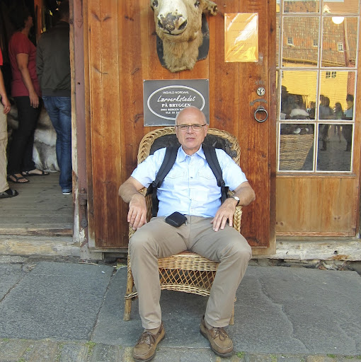 Peter Drescher Photo 7