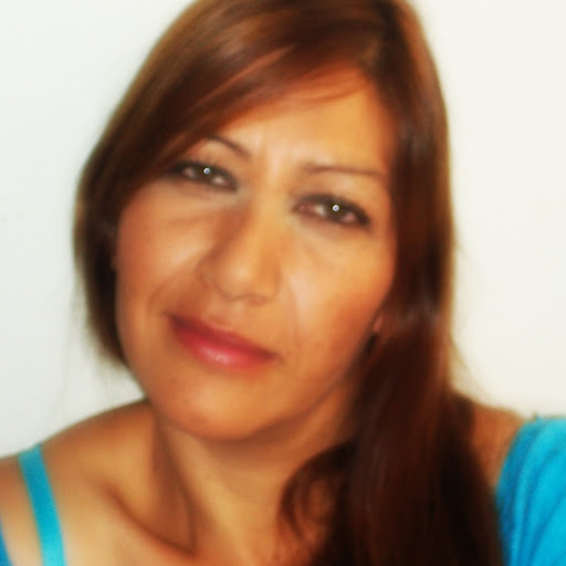 Ana Reyes Photo 8