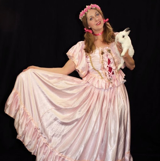 Lisa Cohen Photo 15