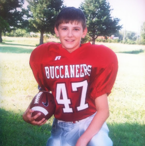 Tate Thompson Photo 11
