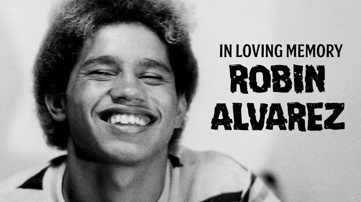 Robin Alvarez Photo 36