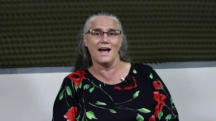 Deborah Sanders Photo 30