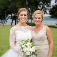 Elizabeth Oxner Photo 2