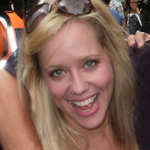 Emma Parsons Photo 10