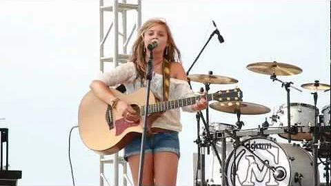 Krystal Cooke Photo 12