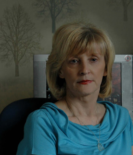 Lynne Taylor Photo 10