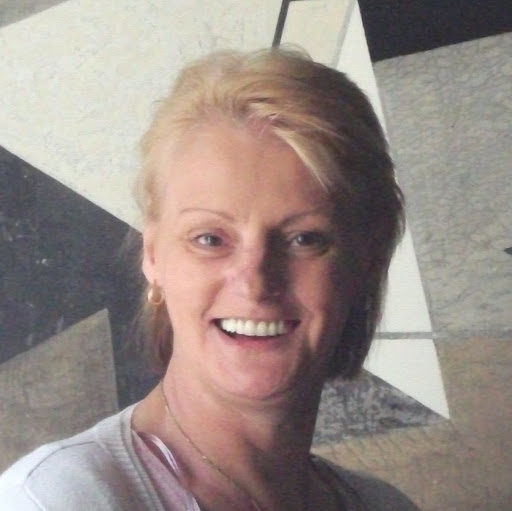 Lynne Taylor Photo 13