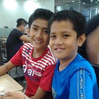 Vince Rosales Photo 6